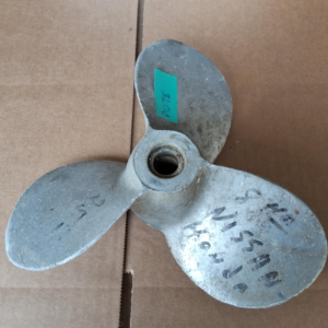 Nissan honda h2-8 propeller