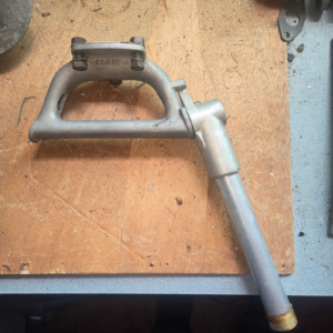 Johnson 23c13 carry handle with tiller arm