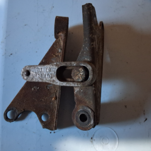 Quincy bracket. Xo-10