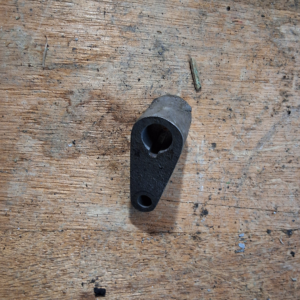 Exhaust linkage cam 21a113