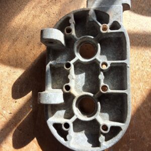 Mercury mc6453d cylinder block cover