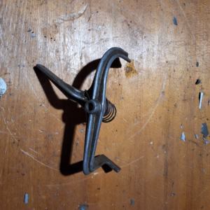 Carburetor adjustment  lever 200150