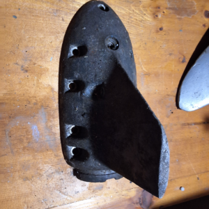 Omc lower skeg pt no 302520