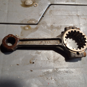 Connecting rod  pt no 757027