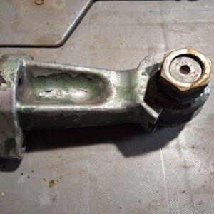 Tiller mou t bra ket 21b33