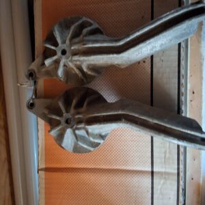 Exhaust brackets k132 and k12