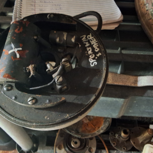 Mag plate Evinrude sportwin