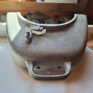 Evinrude  front cover 102256