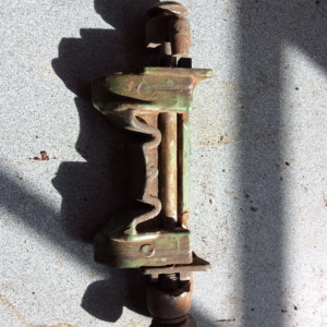 Tilt trim lock assembly johnson 5hp