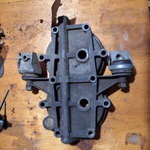 Omc 301865 cylinder head