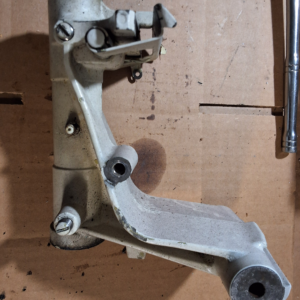 Chrysler swivel bracket a226072