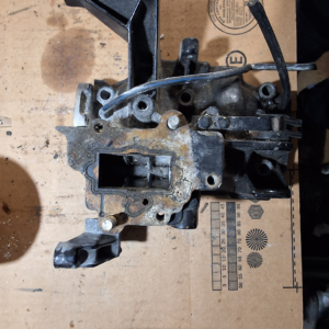 Mercury  front case anf reed plate