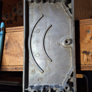 Evinrude back contol cover 308047