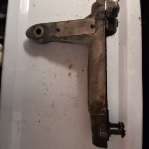 Evinrude ranger pivot bracket