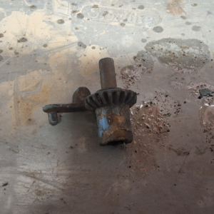 Evinrude  throttle Control gear  304155