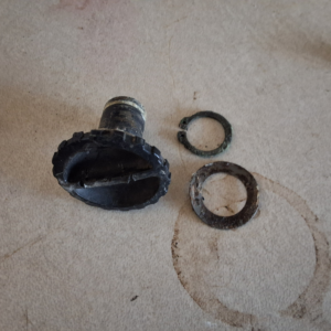 Johnson idle adj knob 387272